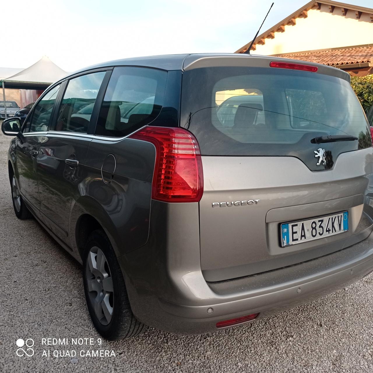 Peugeot 5008 1.6 HDi 112CV Business