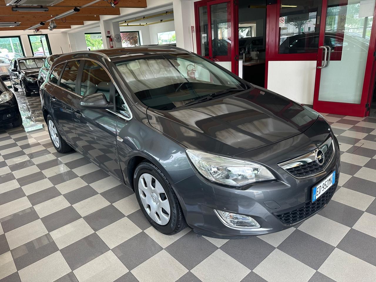 Opel Astra 1.7 CDTI 110CV Station Wagon Cosmo