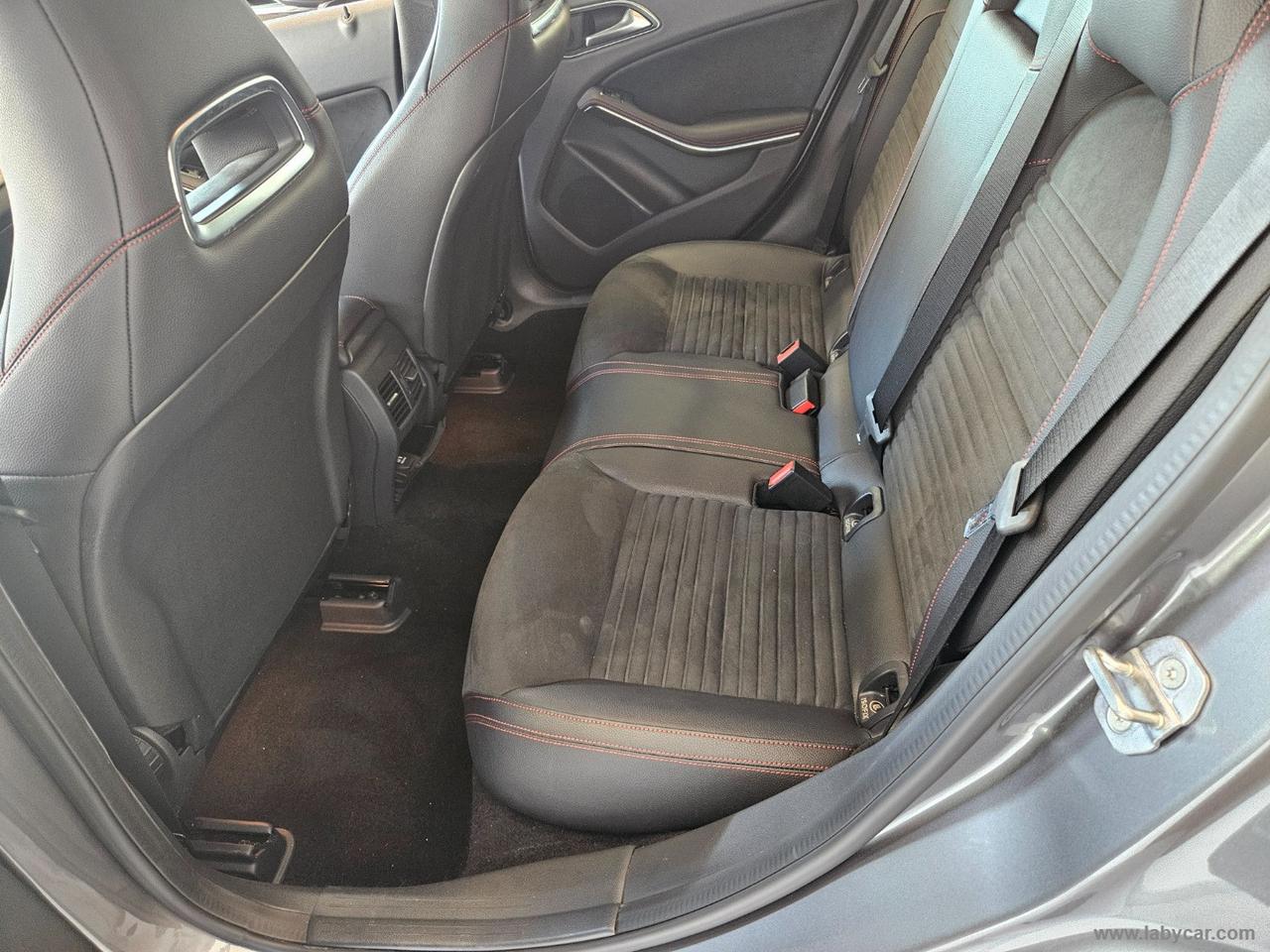 MERCEDES-BENZ GLA 200 d Automatic 4Matic Premium