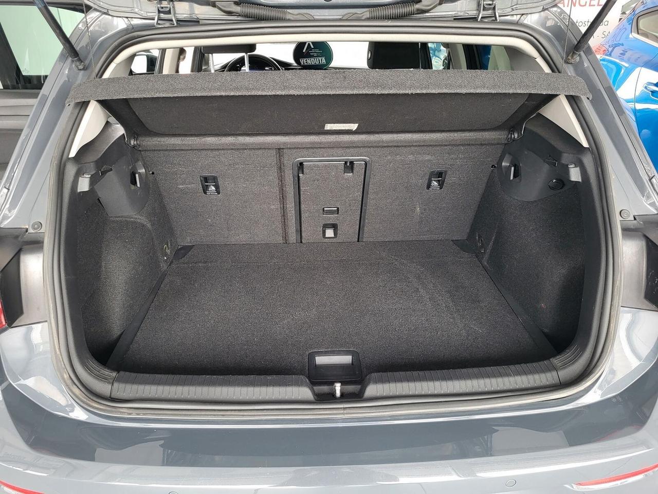 Volkswagen Golf SERIE 8 2.0 TDI EURO 6 CAMBIO MANUALE 6 MARCE *** VIRTUAL COCKPIT ***