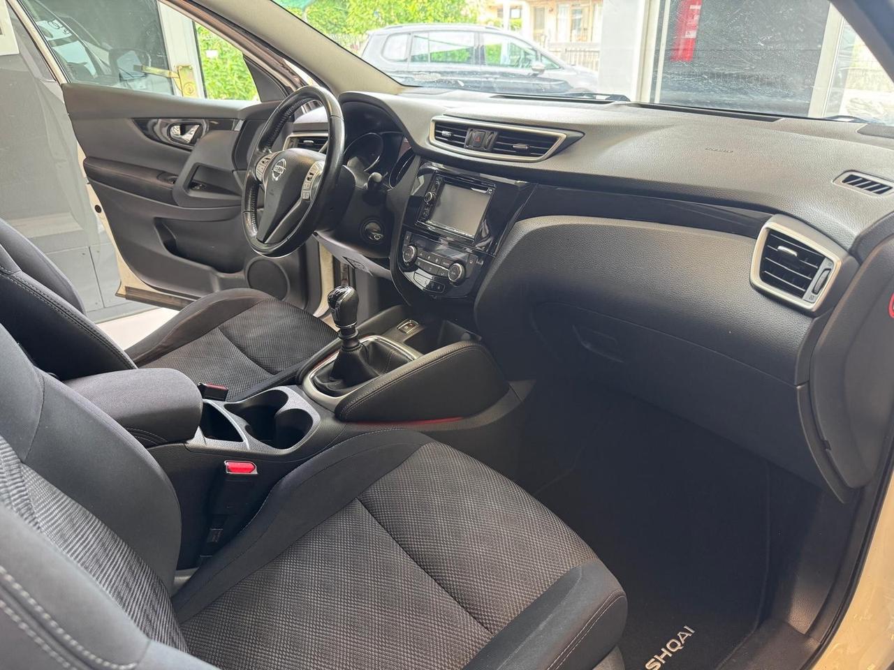 Nissan Qashqai 1.5 dCi Visia
