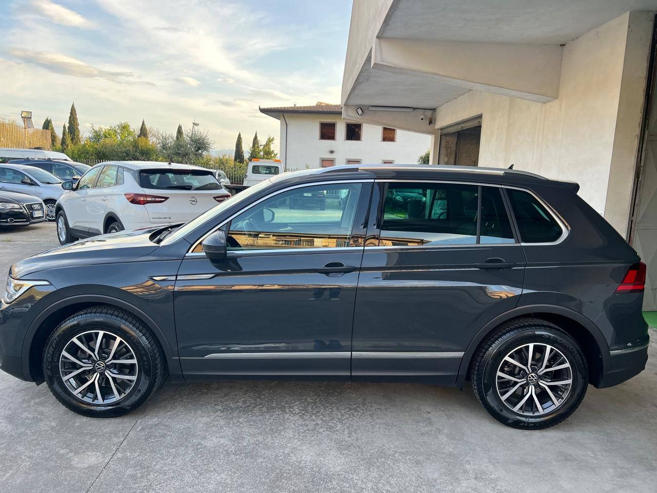 Volkswagen Tiguan 2.0 TDI SCR Life
