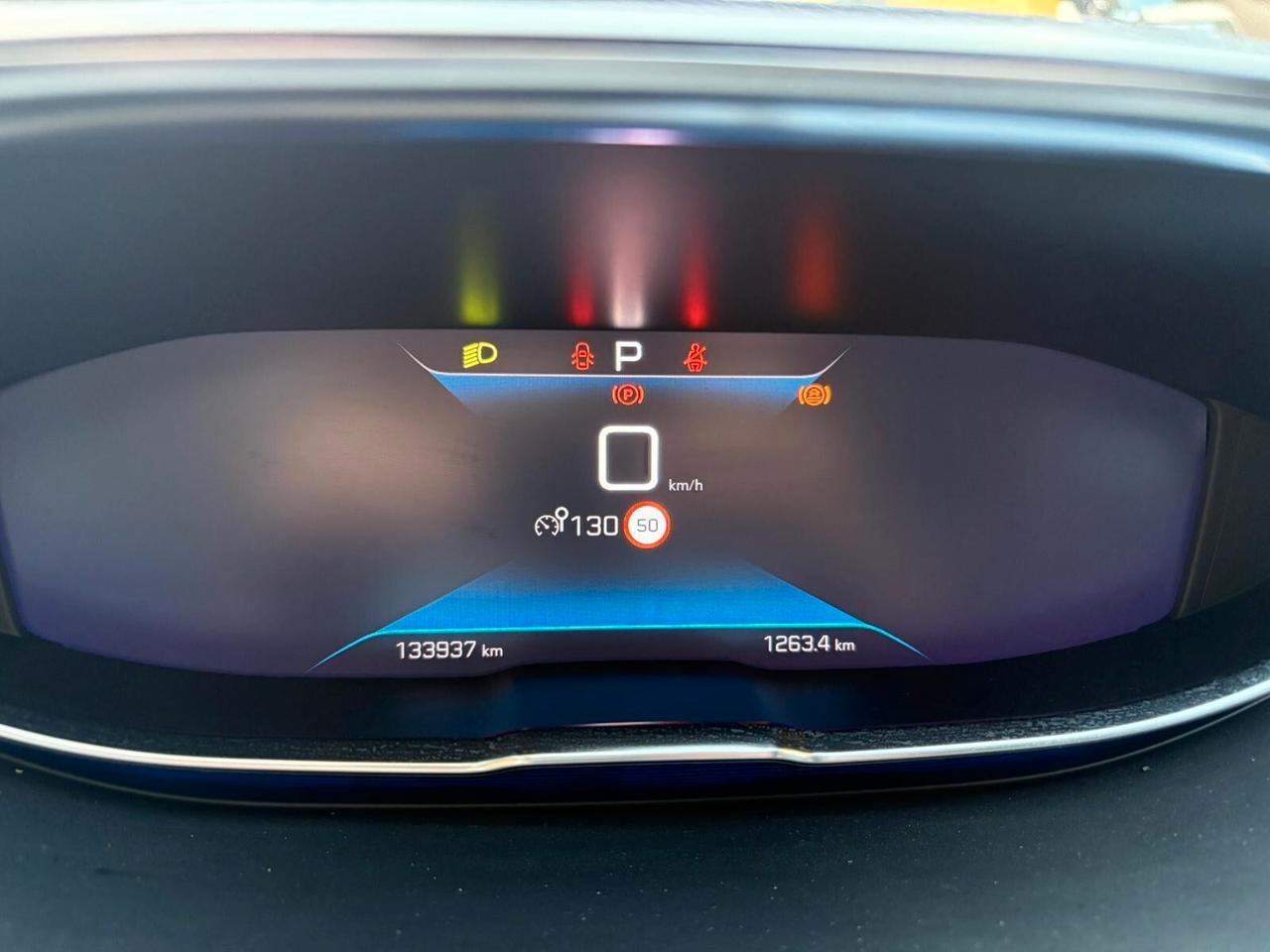 Peugeot 3008 BlueHDi 130 S&S EAT8 Active Pack