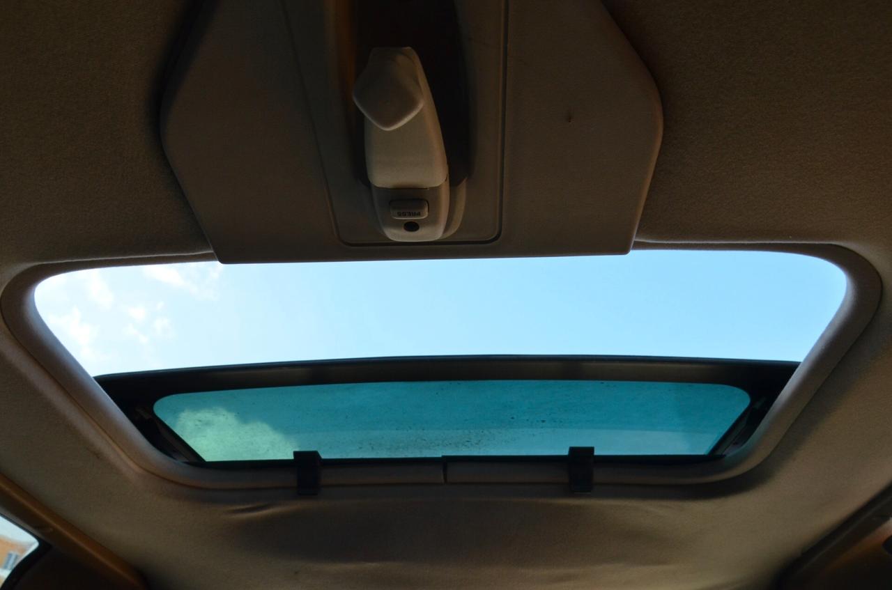 Land Rover Discovery 2.0i 16V cat 5 porte Luxury