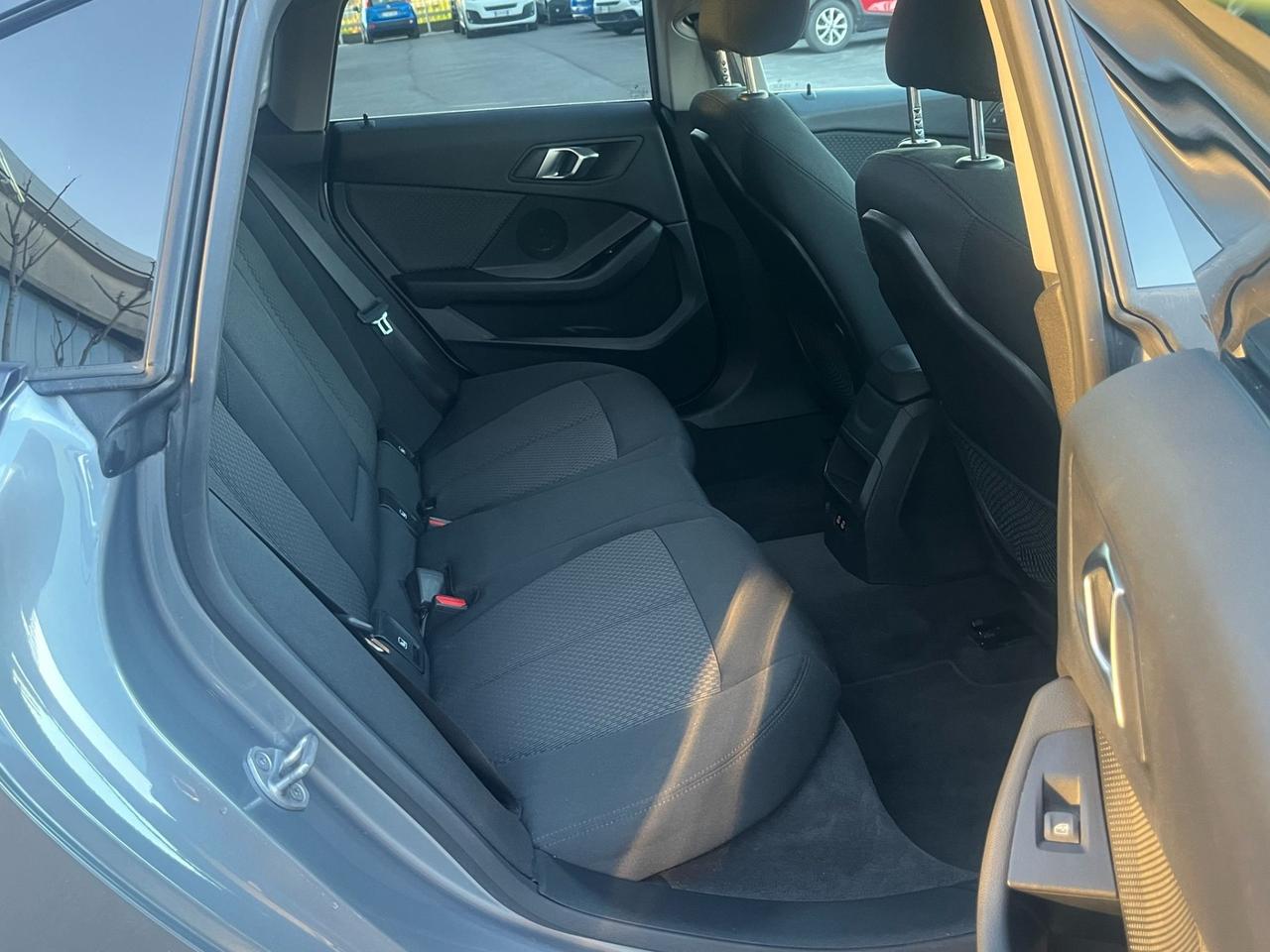 Bmw Serie 2 Gran Coupé 216d Business Advantage aut.