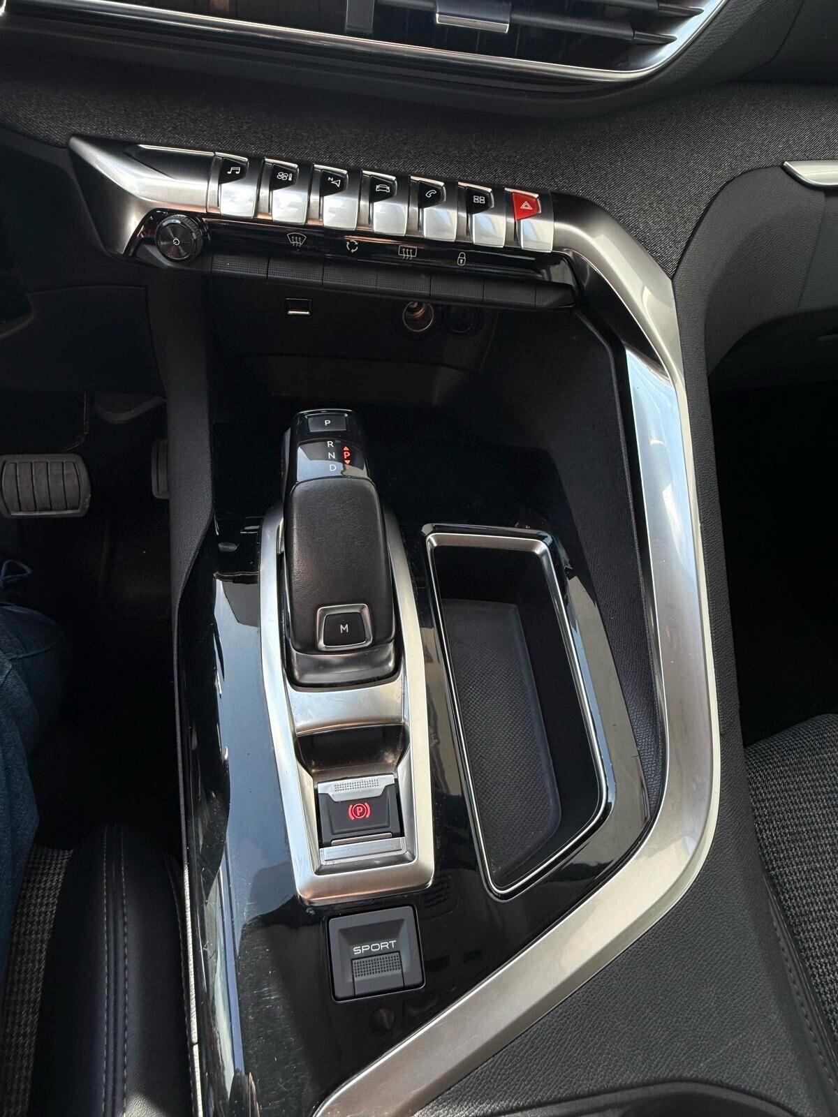 Peugeot 3008 BlueHDi 130 S&S Allure