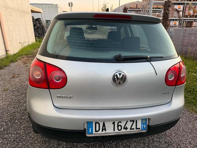 VOLKSWAGEN Golf 1.6 5p. Trendline senza nessun lavoro da fare