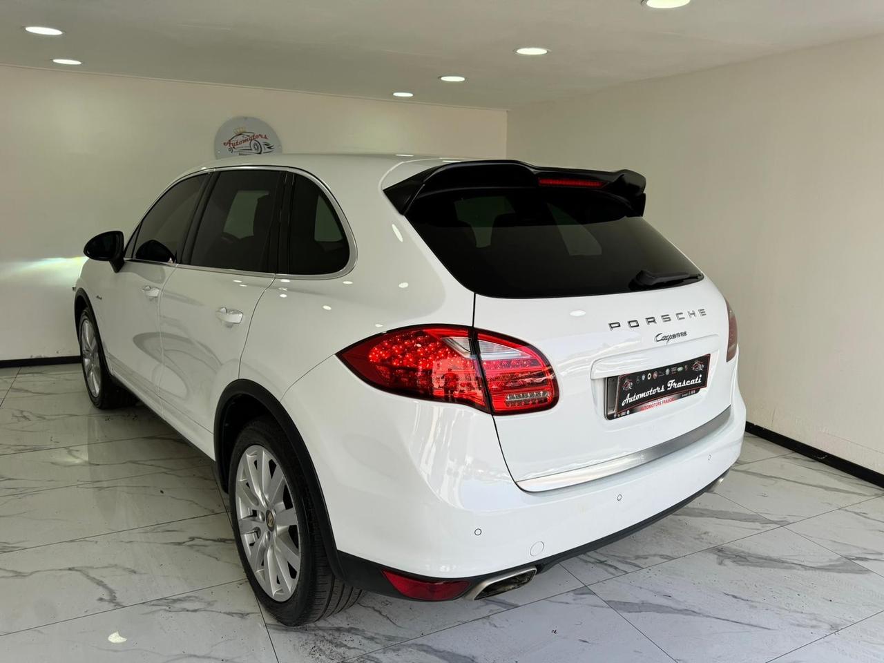 Porsche Cayenne 3.0 Diesel-TIPTRONIC-GARANTITO-2012