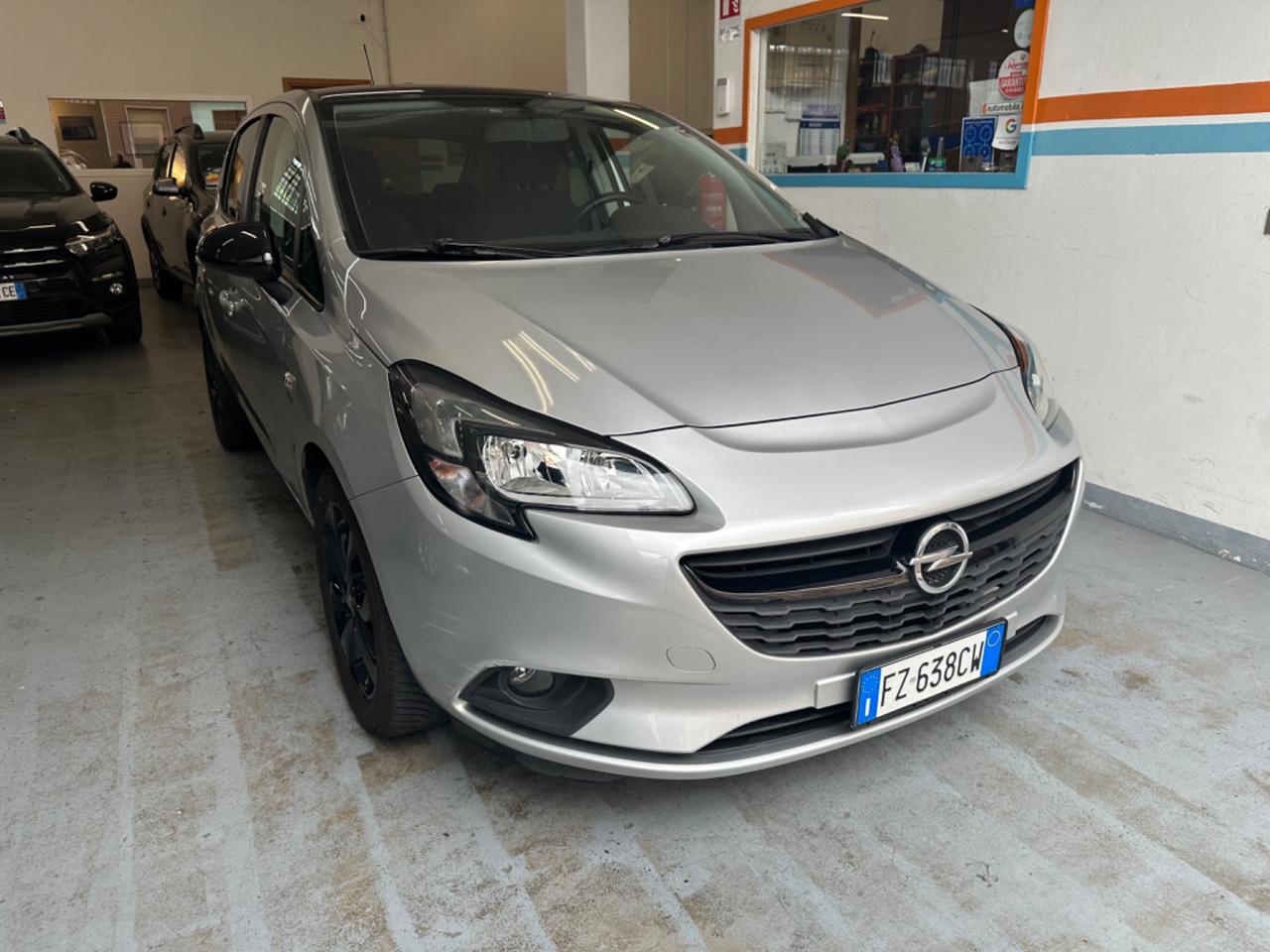 Opel Corsa 1.2 5 porte Black Edition - NO VINCOLO DI FINANZIAMENTO!