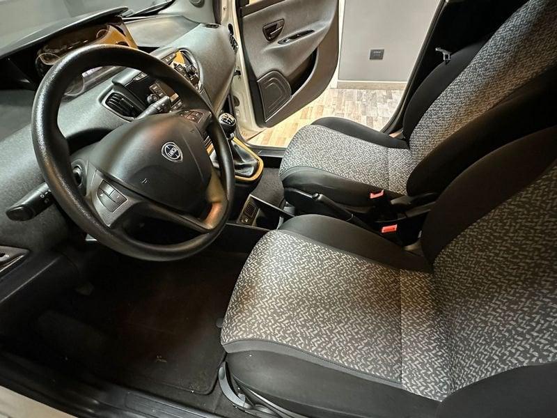 Lancia Ypsilon Ypsilon 1.2 69 CV Black and Noir PREZZO VERO