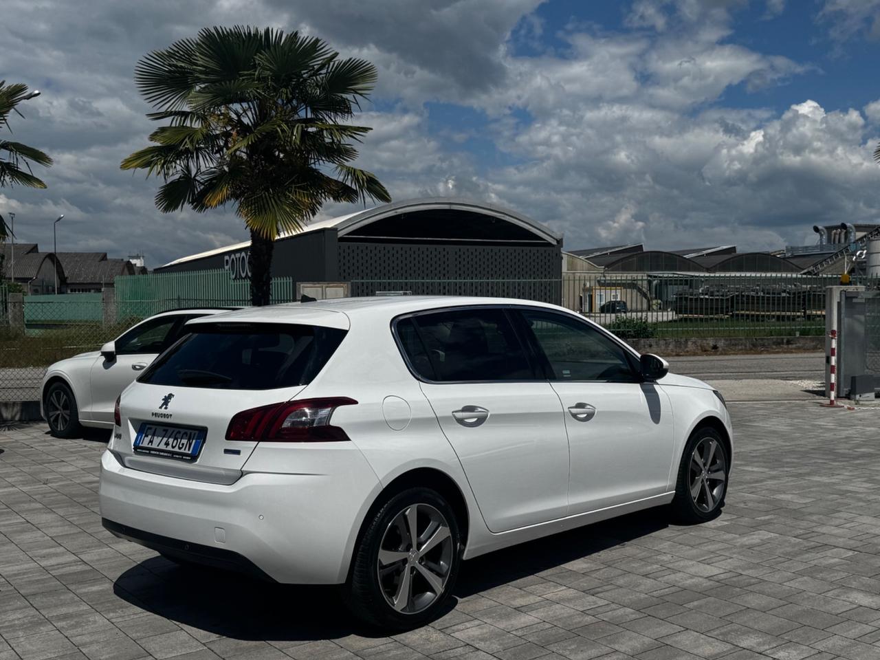Peugeot 308 1.6 hdi