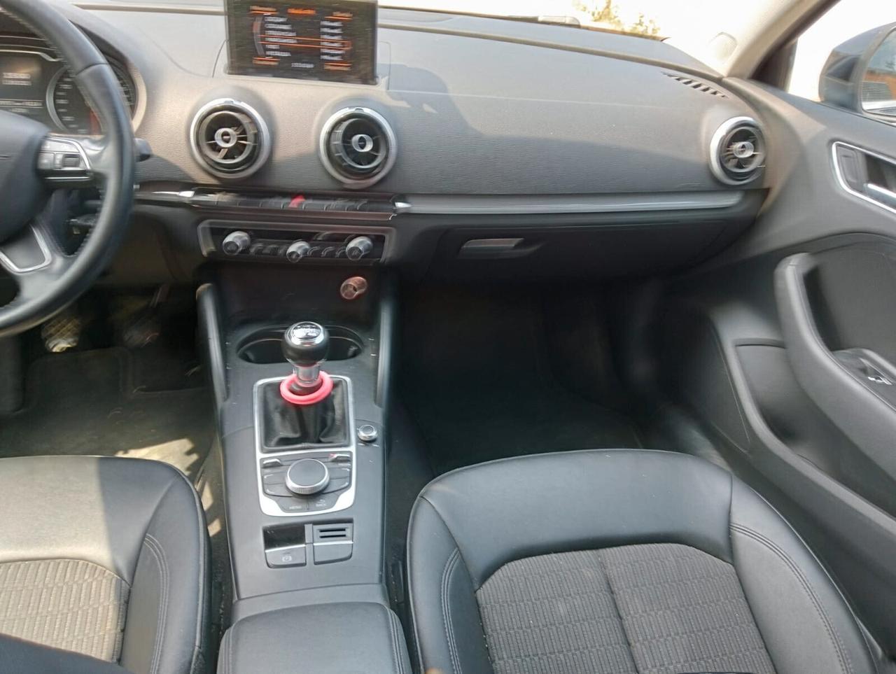Audi A3 Sedan 1.6 TDI clean diesel quattro edition