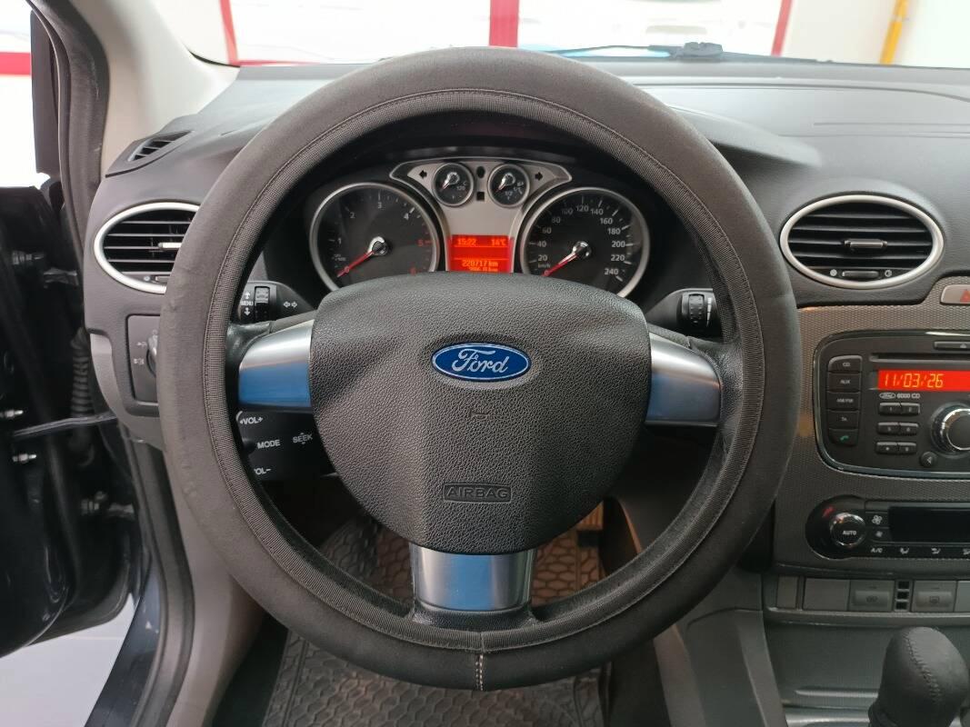 Ford Focus 1.6 tdci Titanium 110 cv