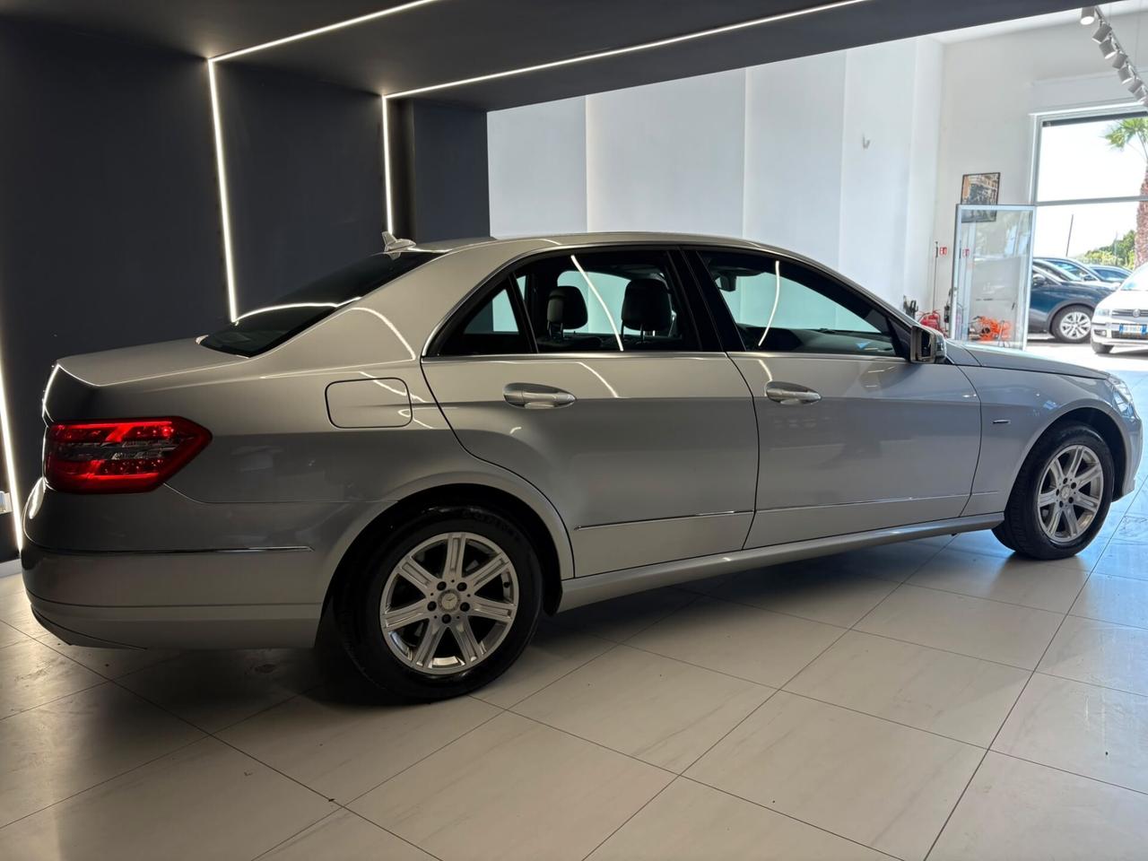 Mercedes-benz E 220 CDI 2.2 170 CV BlueEFFICIENCY Avantgarde