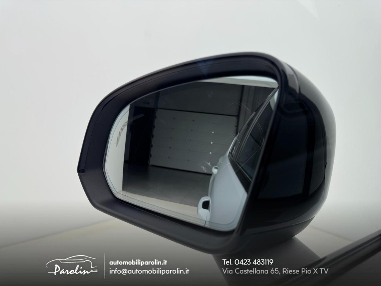 Volvo XC40 2.0 b5 R-design awd auto Tetto-Pelle-360°