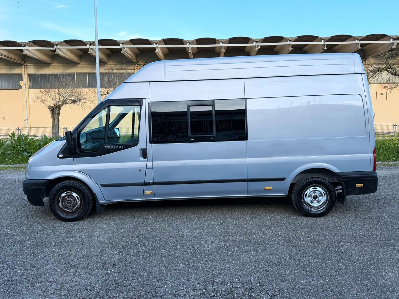 FORD TRANSIT 2.2 TETTO ALTO PASSO LUNGO 6 POSTI