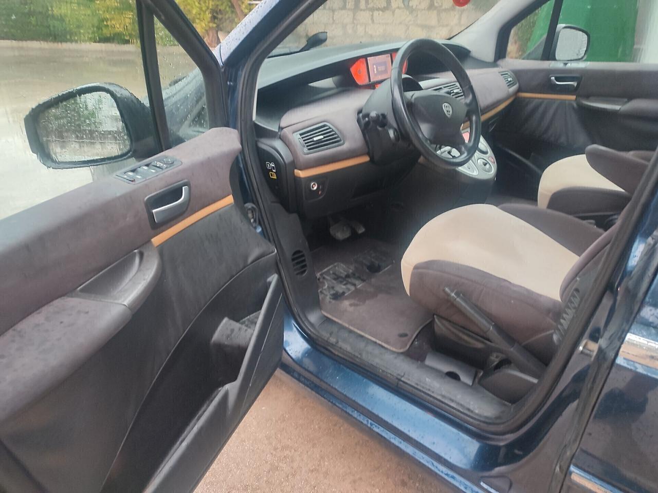 Lancia Phedra 2.2 MJT Limited Edition