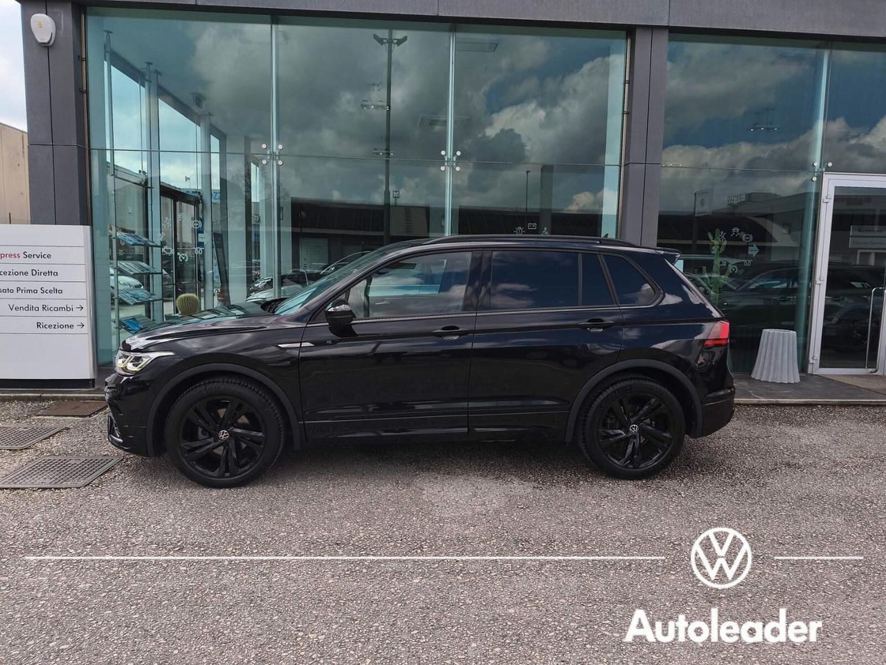 Volkswagen Tiguan 2.0 TDI 150 CV DSG R-Line Black Pack