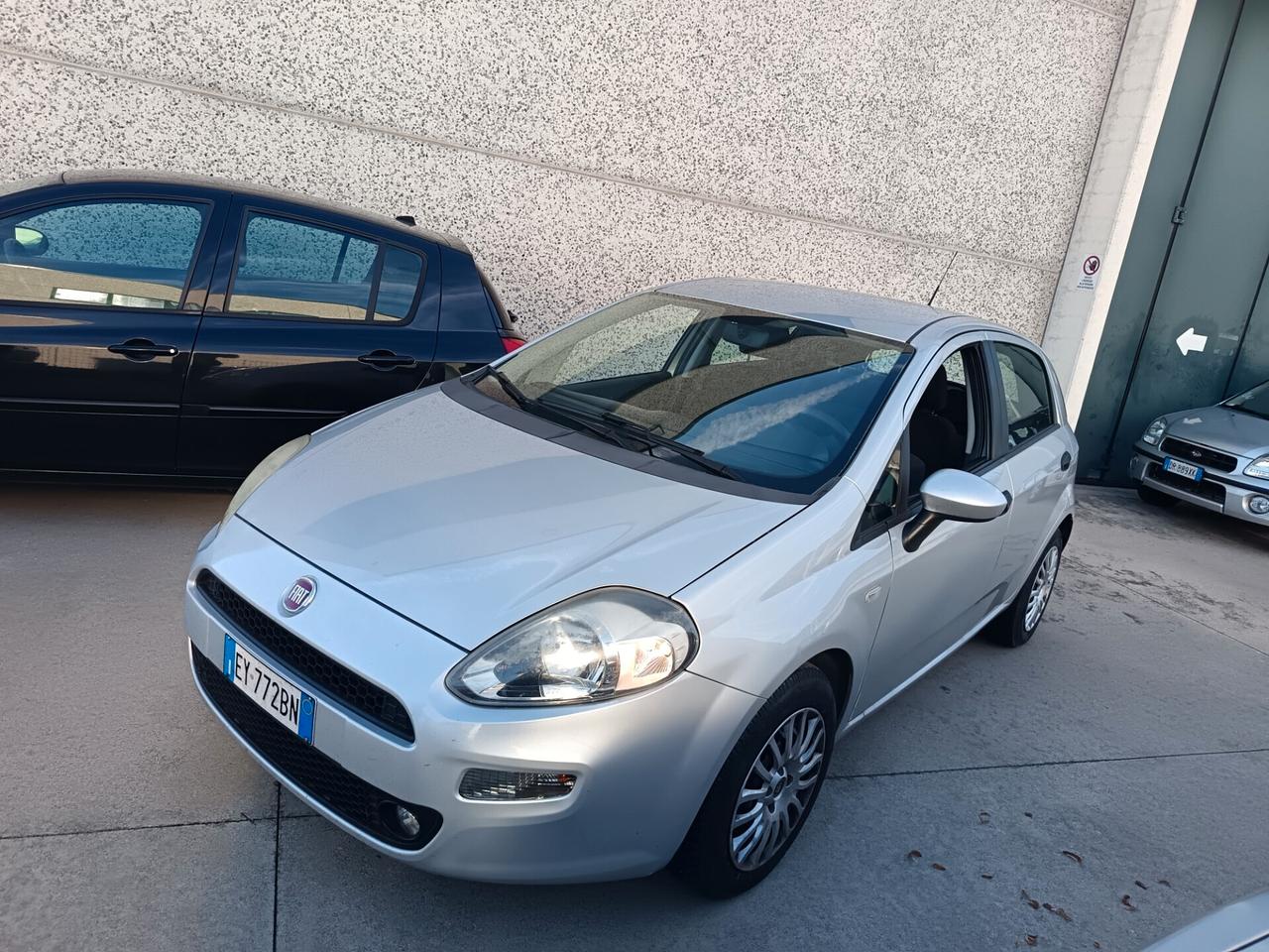 Fiat Punto 1.3 MJT II 75 CV 2015 ok neo patente