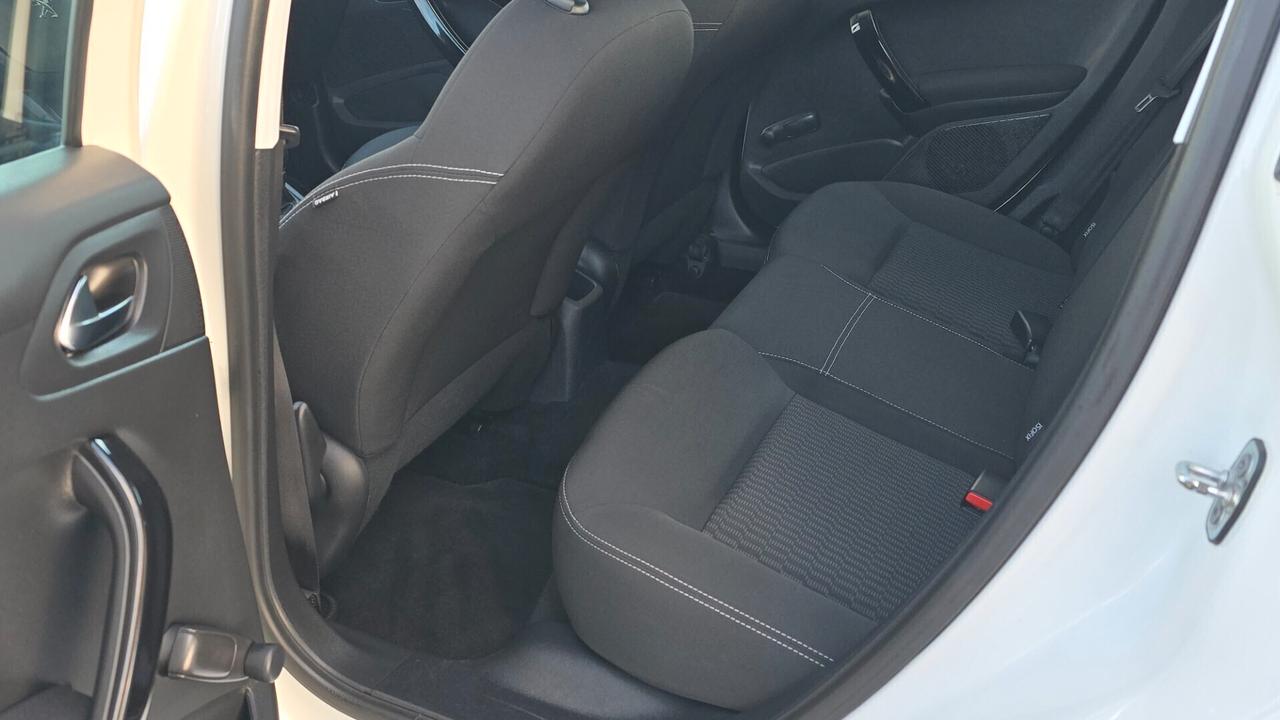 Peugeot 208 / 2017 5P BERLINA MIX BLUEHDI 75CV