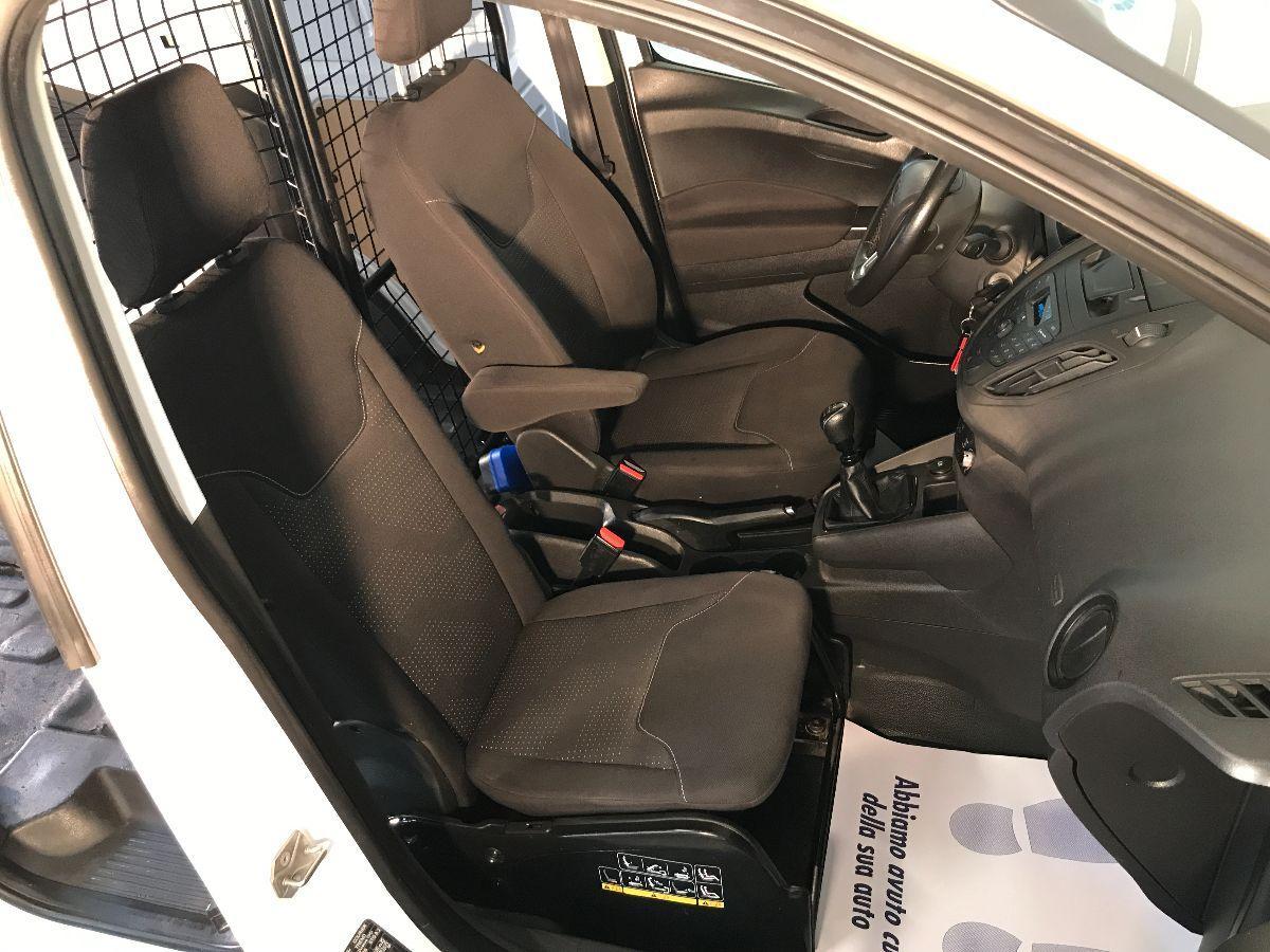 FORD TRANSIT COURIER 1.5 TDCI VAN