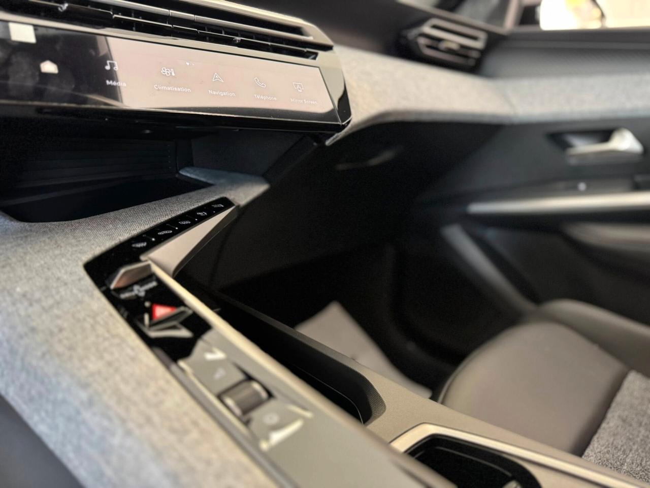 Peugeot 5008 Hybrid 145 e-DCS6 Allure