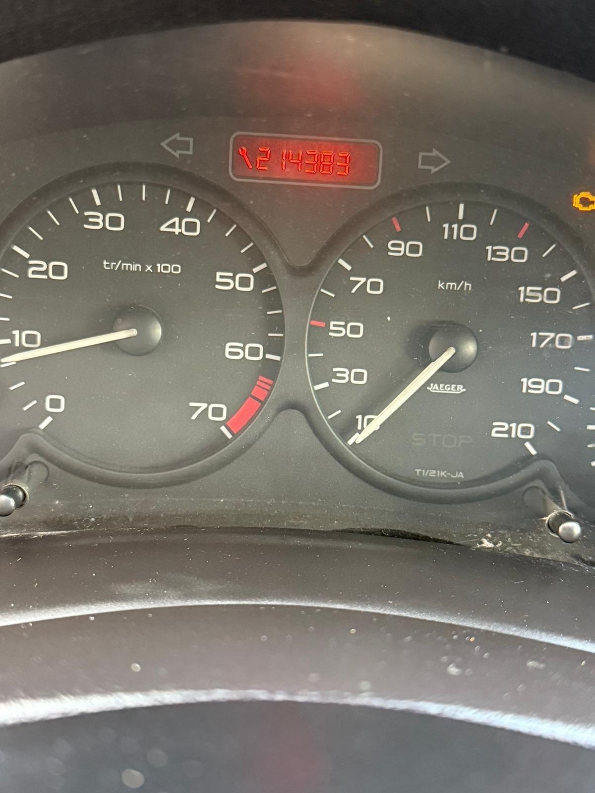 Peugeot 206 1.1 5p -NEOPATENTATI