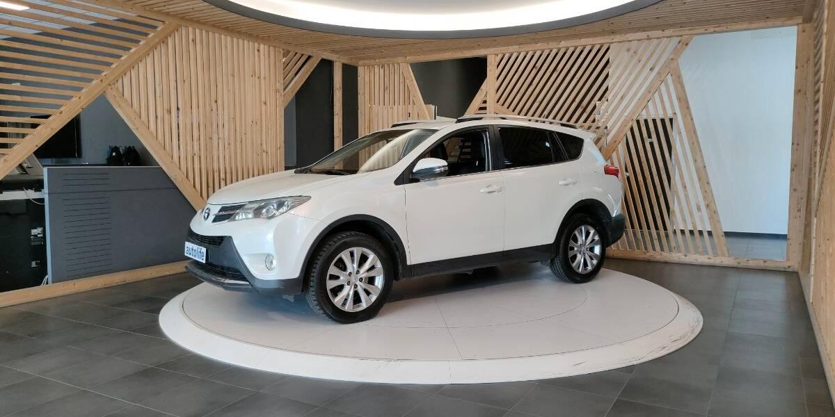 Toyota Rav4 2.2 d-cat Style 4wd 150cv auto