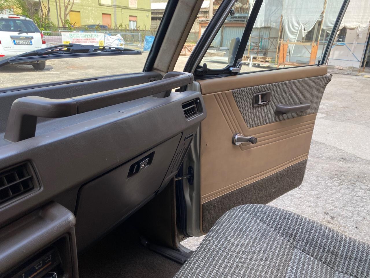 Mitsubishi Pajero 2.5 TDI Metal-top NEOPATENTATI!!!