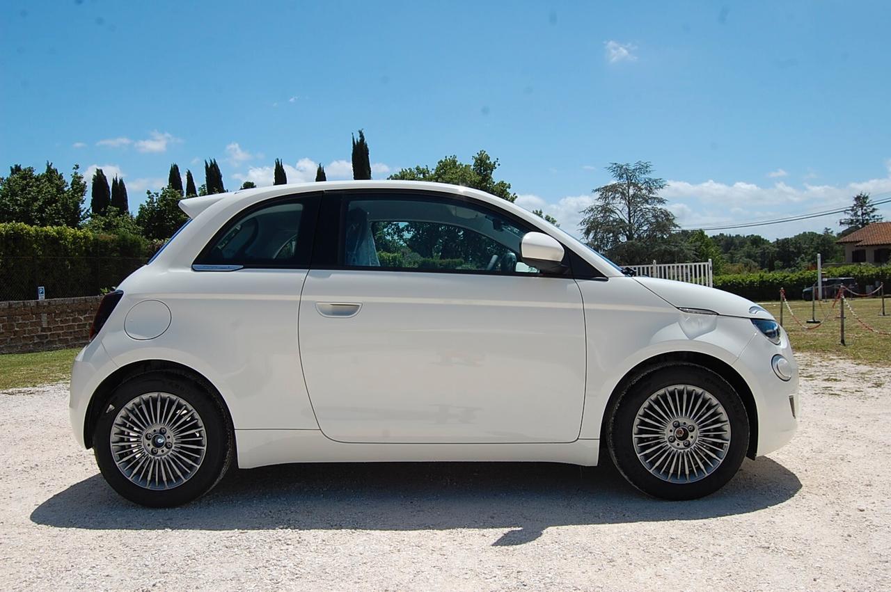 Fiat 500 Berlina Hybrid Torino