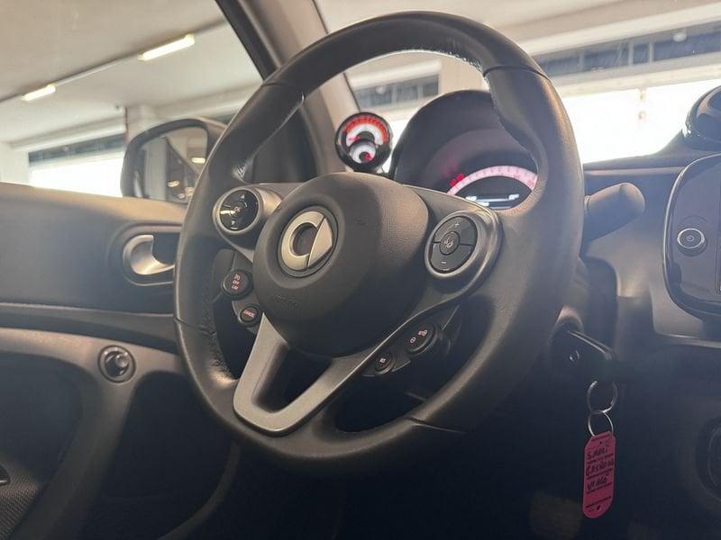 smart fortwo fortwo EQ cabrio Passion