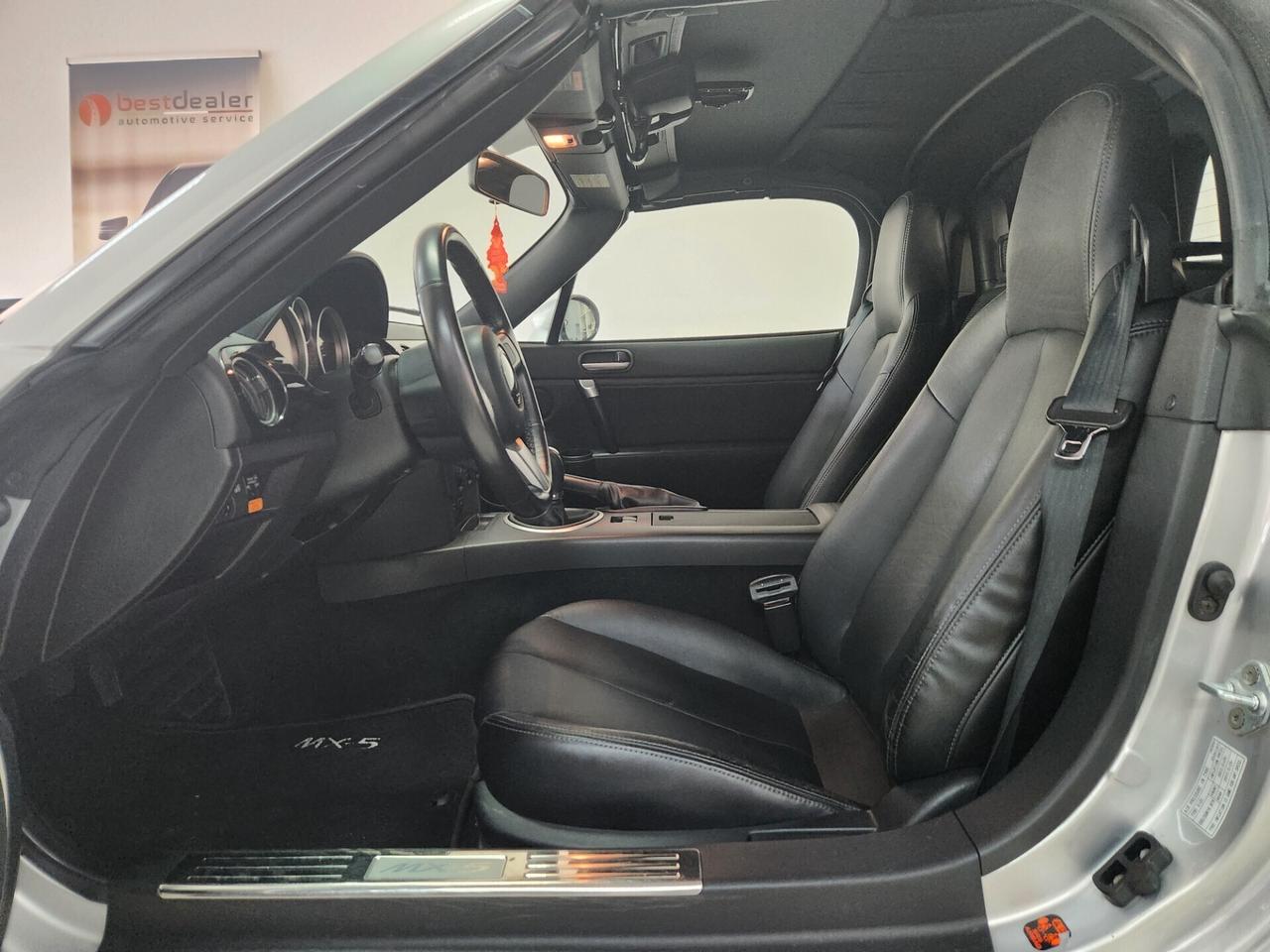 Mazda MX-5 1.8b 16V CABRIO