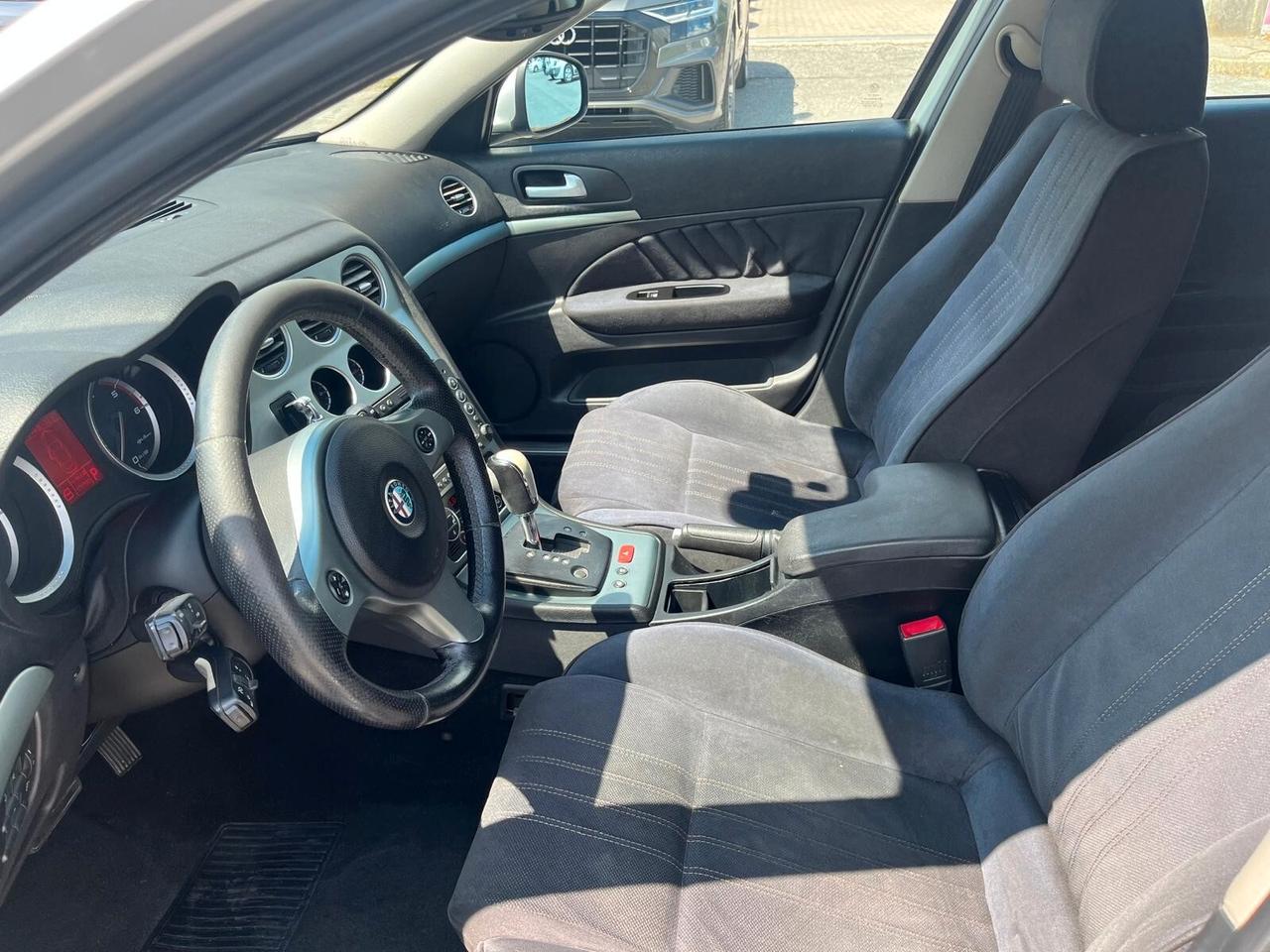 Alfa Romeo 159 1.9 JTDm Sportwagon Distinctive