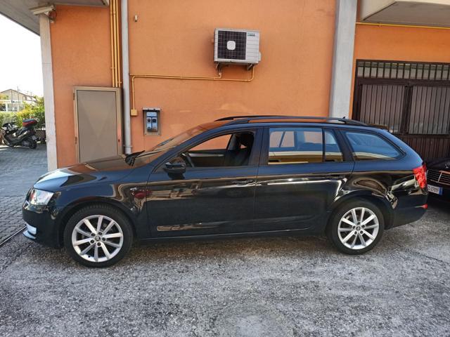 SKODA Octavia 1.6 TDI CR 110 CV Wagon Executive