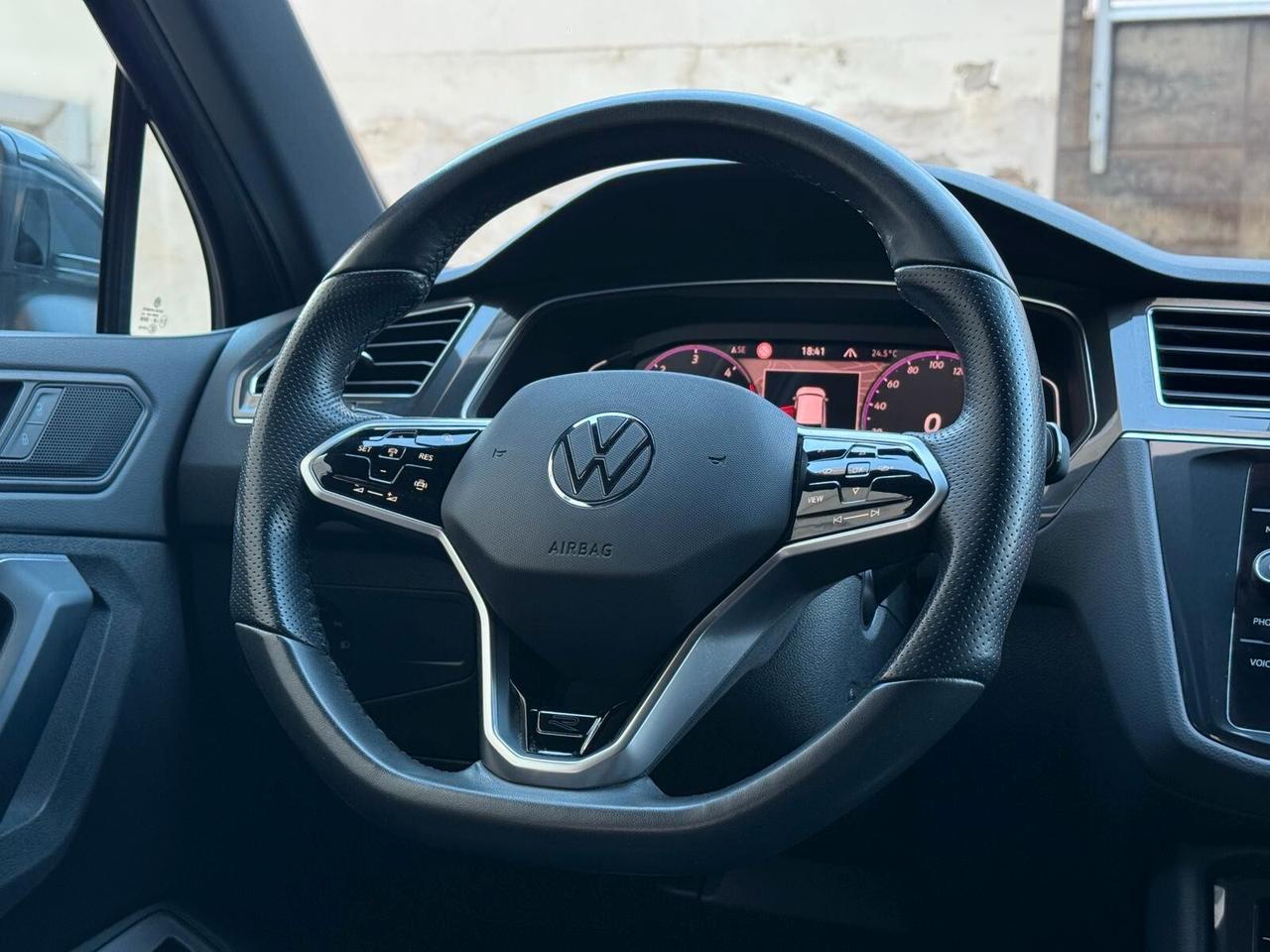 Volkswagen Tiguan 2.0 TDI 200 cv SCR DSG 4MOTION R-Line