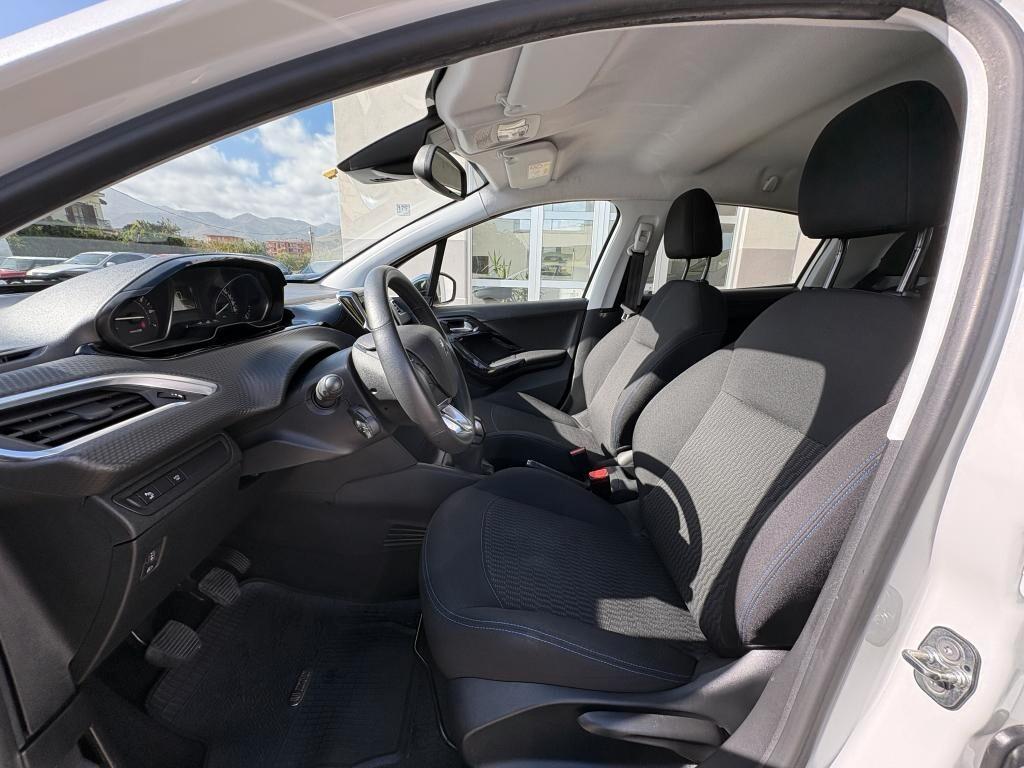 Peugeot 208 PureTech 5 porte Signature