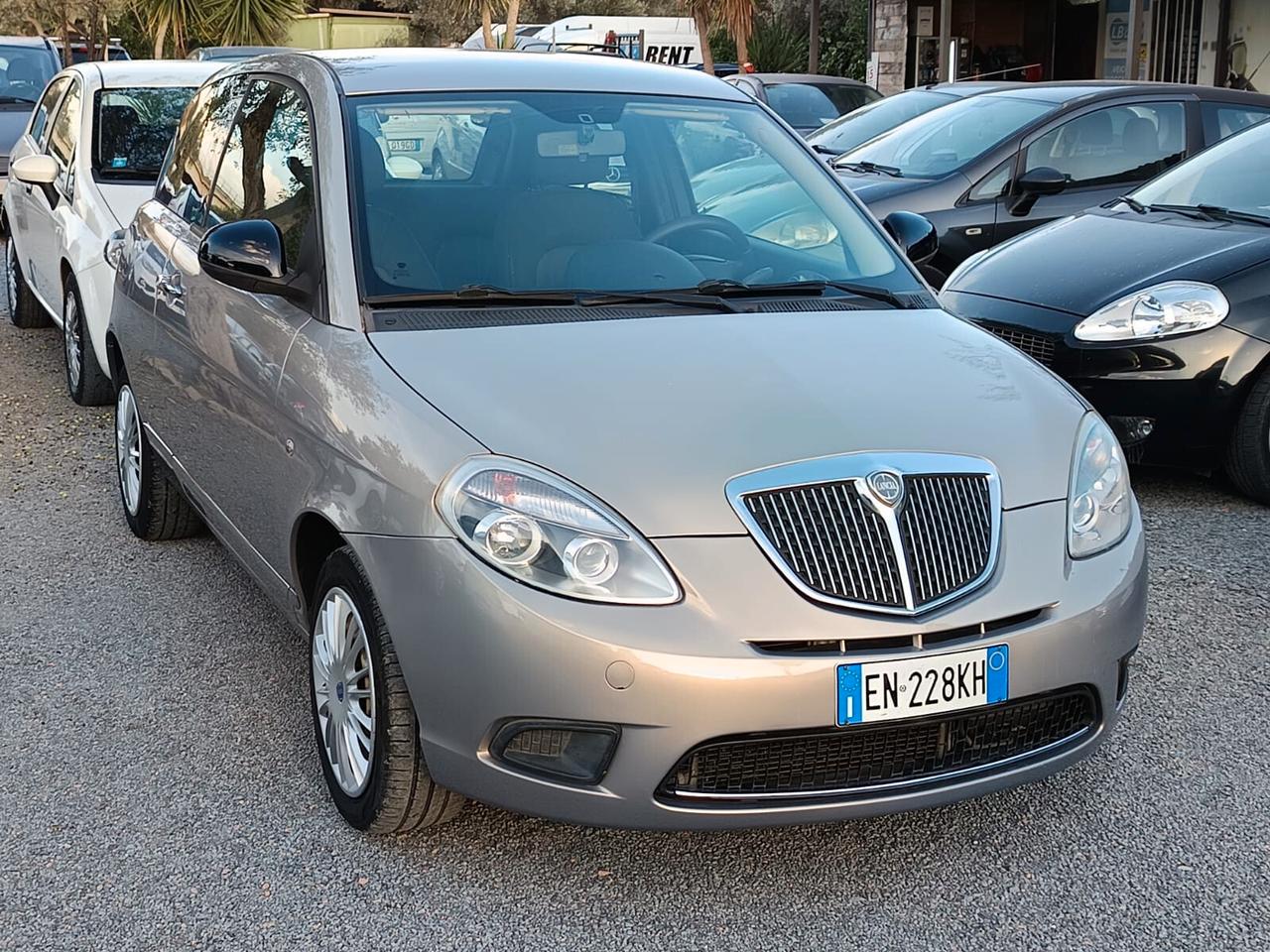 Lancia Ypsilon 2012 - 1.3 MJT ok neop. Lb automobili