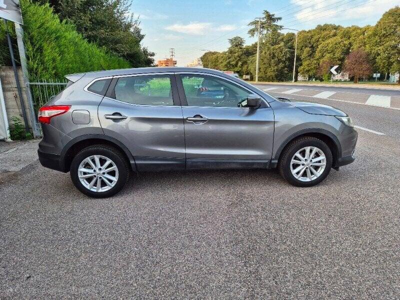 Nissan Qashqai Qashqai 1.2 DIG-T Acenta