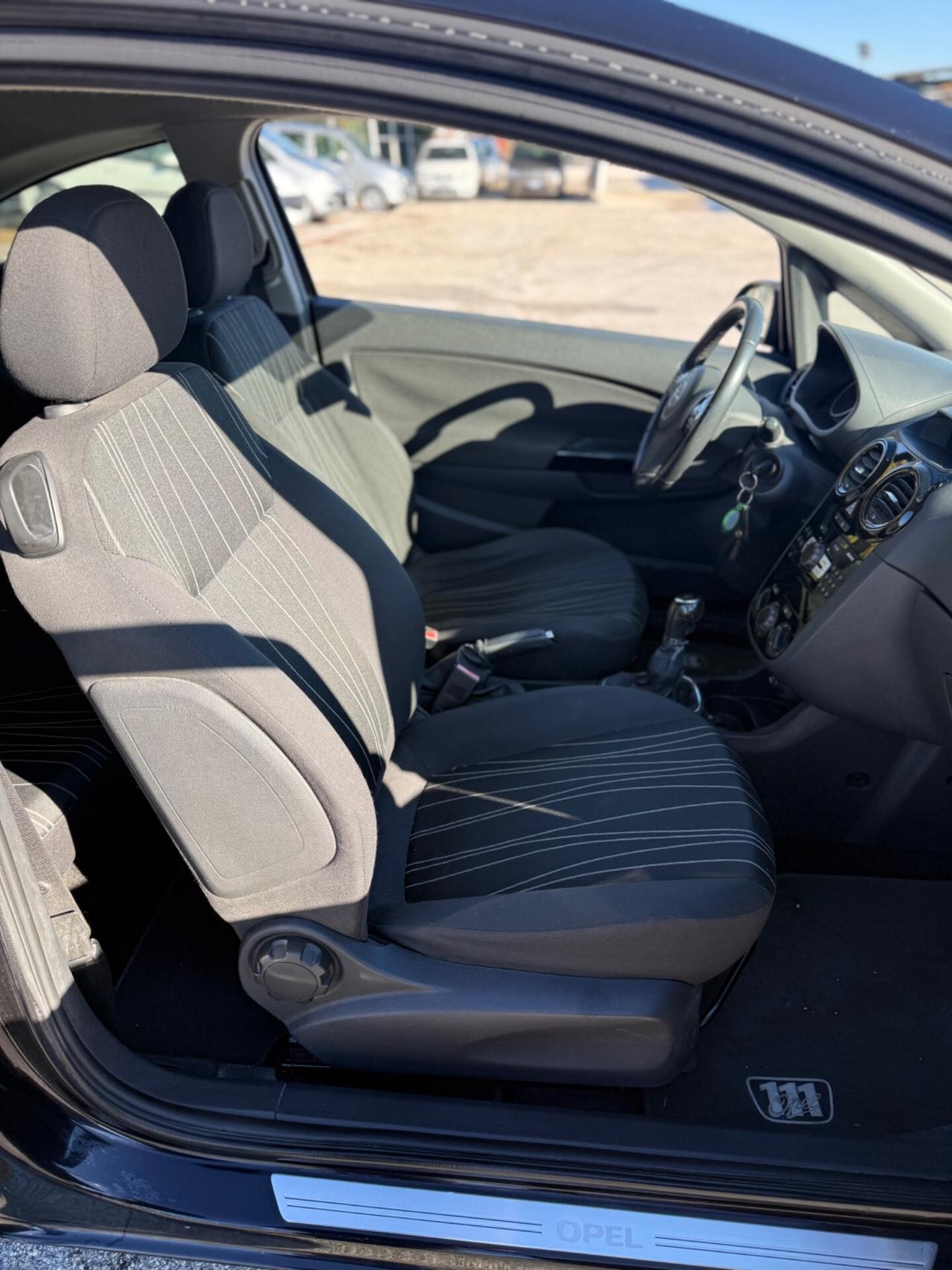 Opel Corsa Diesel 1.3 CDTi 75cavalli NEOPATENTATI