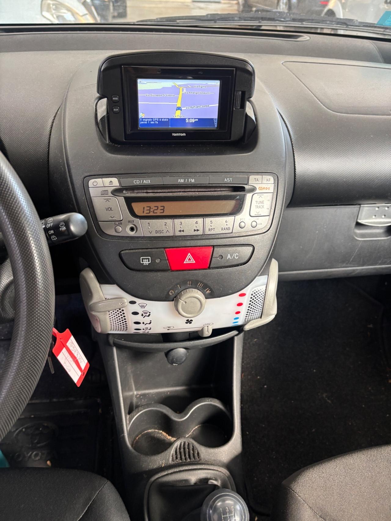 Toyota Aygo 1.0 12V VVT-i 5 porte Lounge Connect