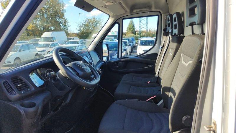 Iveco Daily Daily 33S14HV 2.3 HPT PM-SL-TM Furgone