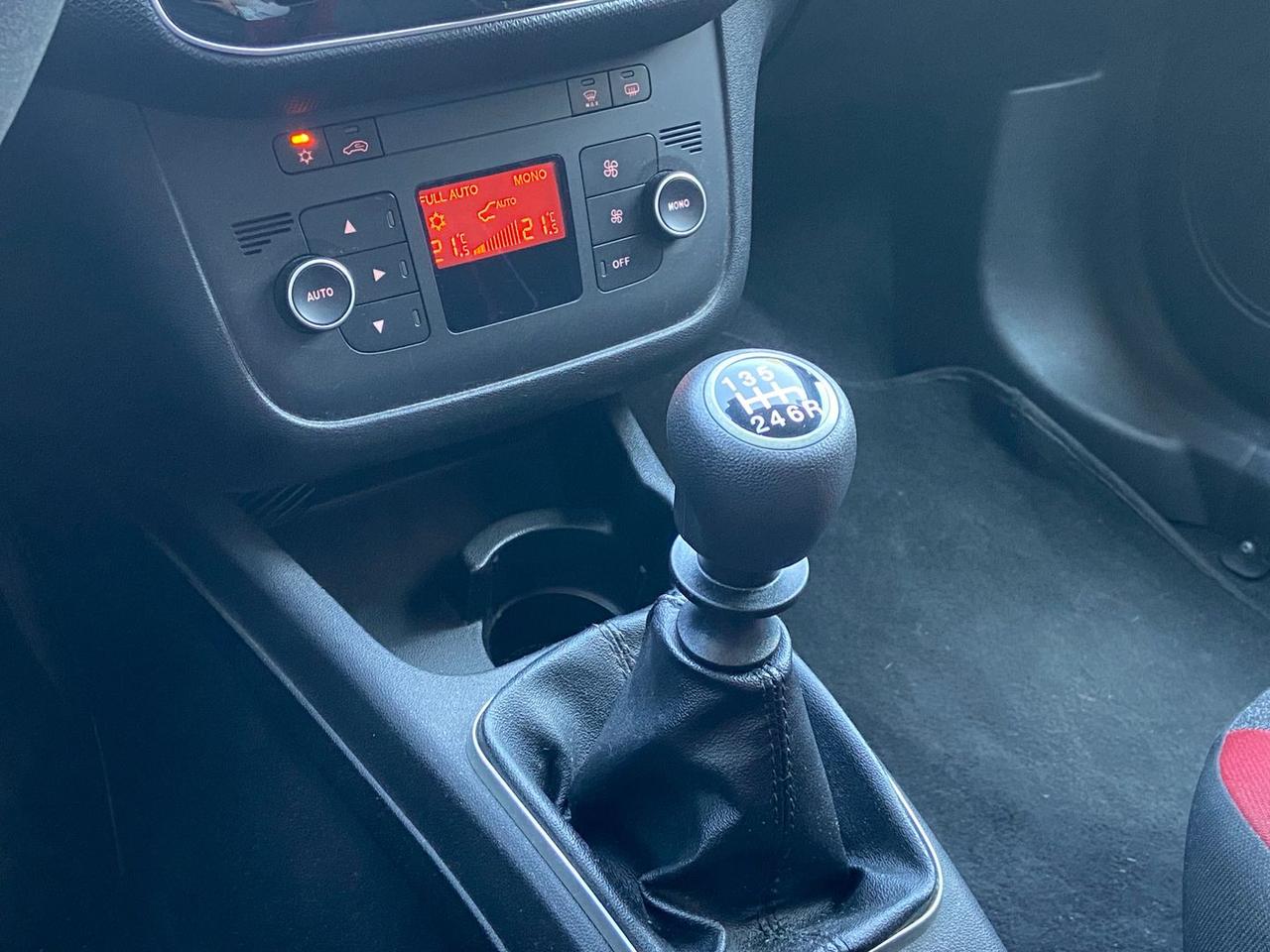 Fiat Punto Lounge 1.4 16V Multiair #10598