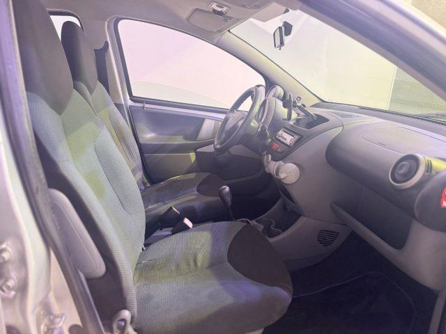 TOYOTA Aygo 1.0 12V VVT-i 5 porte Sol