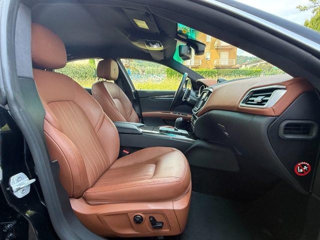 MASERATI Ghibli V6