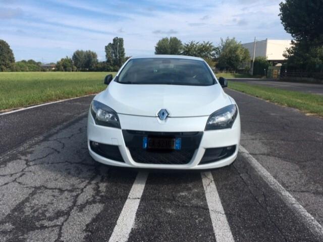 Renault Megane Mégane Coupé 1.9 dCi 130CV Monaco GP