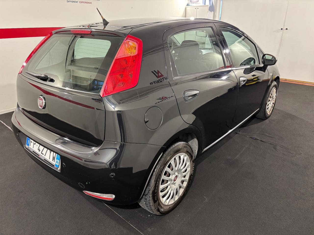 Fiat Punto 1.2 8V 5 porte Street*NEOPATENTATI*