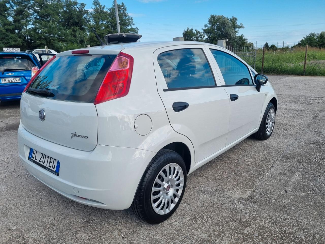 FIAT GRANDE PUNTO 1.2 69CV "NEOPATENTATI"