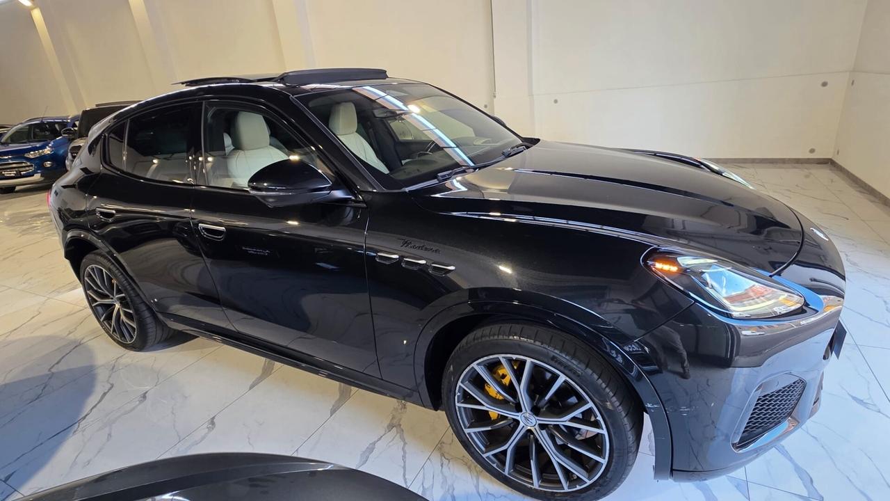 Maserati Grecale MHEV 330 CV AWD Modena