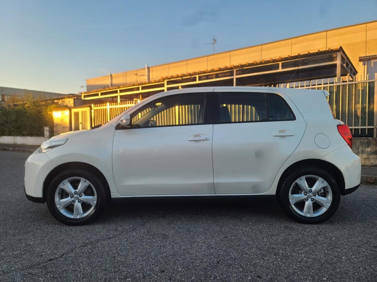 Toyota Urban Cruiser 1.4 D-4D Active 4x4