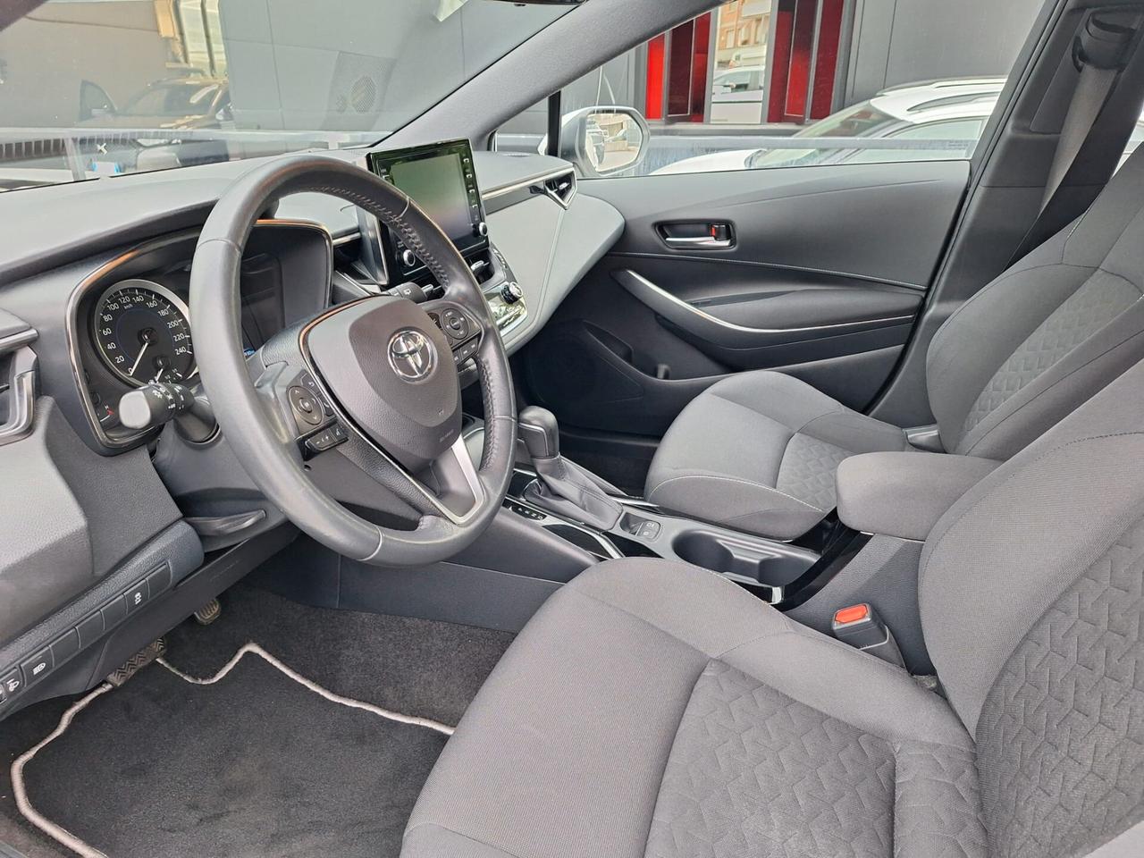 Toyota Corolla Touring 1.8 Hybrid Active IVA ESPOSTA